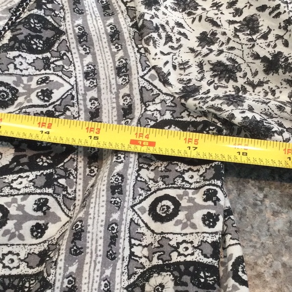 Lucky Brand women’s blouse. Peasant style. Size XS - Picture 6 of 10